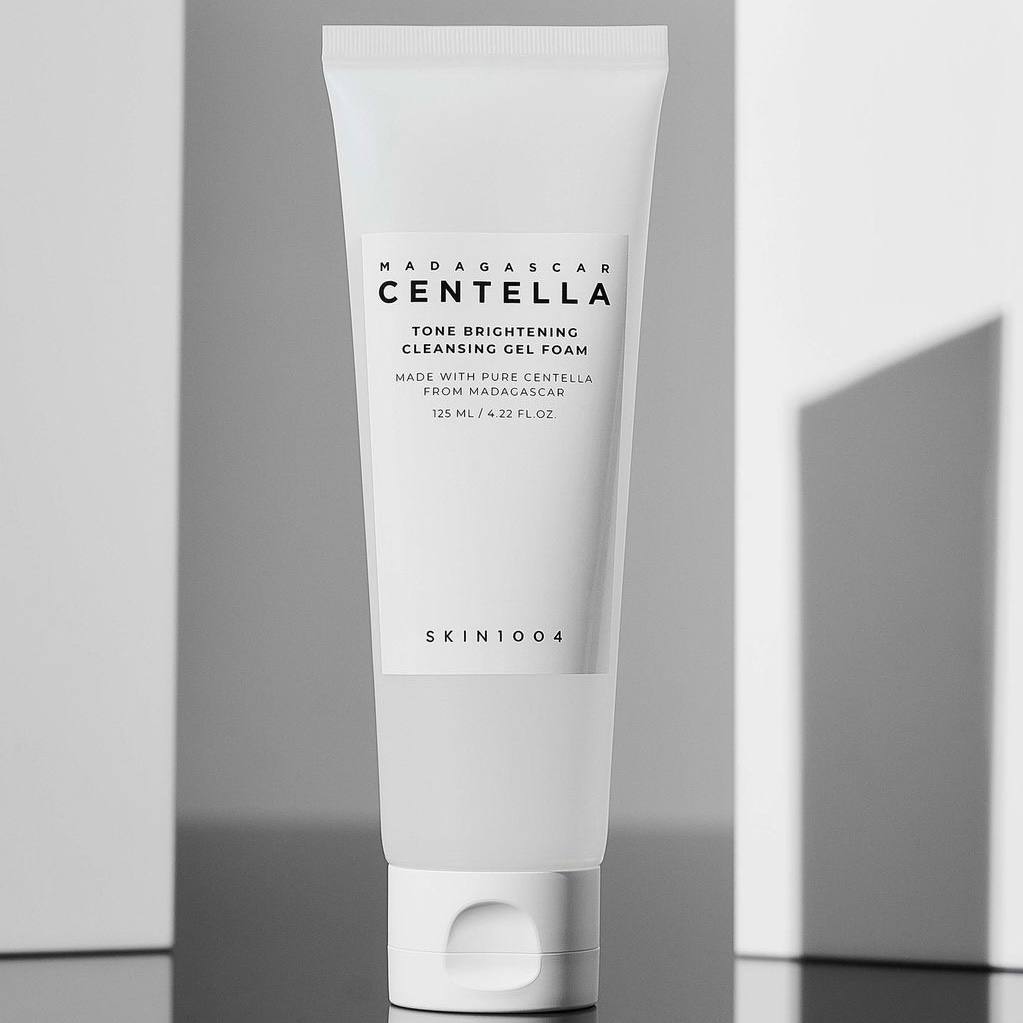 Skin1004 Madagascar Centella Tone Brightening Cleansing Gel Foam 125ml